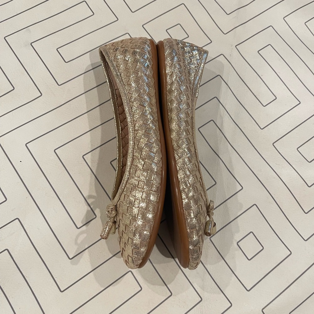 Carvela Gold Woven Leather Flats - Picture 12 of 12